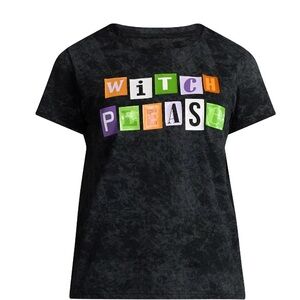 NEW- HALLOWEEN WOMANS GRAFIC TEE